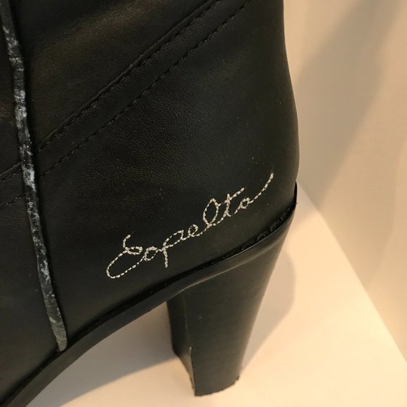 Ladies Capelta Leather Boots - Picture 4 of 11